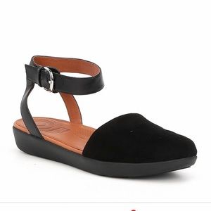 NWT Fitflop Cova Closed-toe Sandals